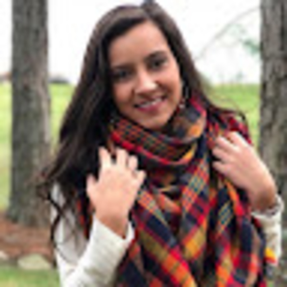 Meet your Posher, Desirae